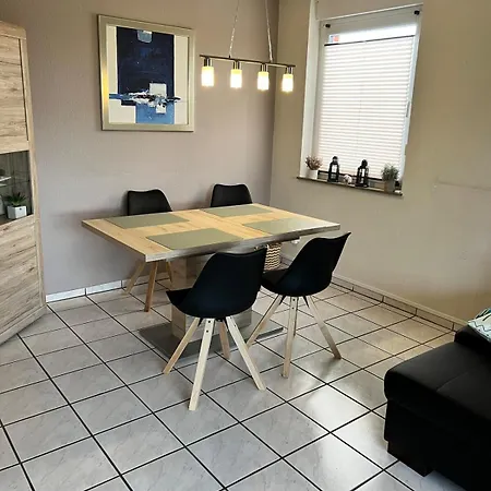 펜션 Dackel Am Deich - Strandnah - Eingezaeunter Garten - Ruhe 도누메시어