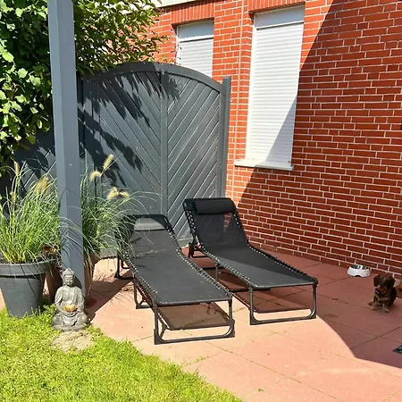 Ferienhaus Dackel am Deich - strandnah - eingezäunter Garten - Ruhe Dornumersiel